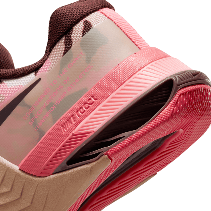 Nike Metcon 8 AMP 'Coral Chalk Camo' (W) Angle 6