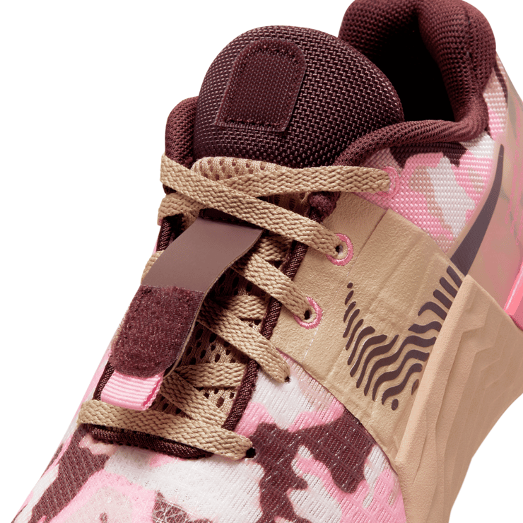 Nike Metcon 8 AMP 'Coral Chalk Camo' (W) Angle 7