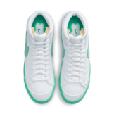 Nike Blazer Mid '77 'Chenille Swoosh - Green Fade' (W) Angle 2