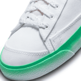 Nike Blazer Mid '77 'Chenille Swoosh - Green Fade' (W) Angle 5
