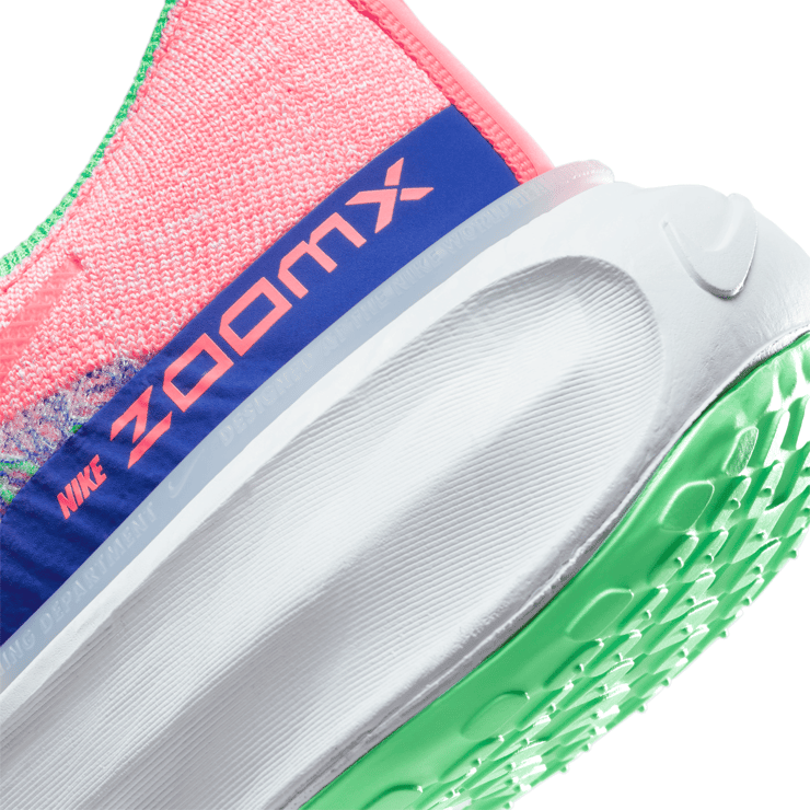 Nike ZoomX Invincible 3 'White Hot Punch' (W) Angle 6