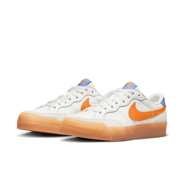 Nike SB Zoom Pogo Plus Premium SB 'White Mandarin Gum' Angle 3
