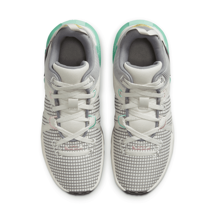 Nike LeBron Witness 7 Basketball Angle 2