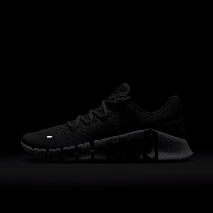 Nike Free Metcon 5 TB 'Gunsmoke' Angle 7