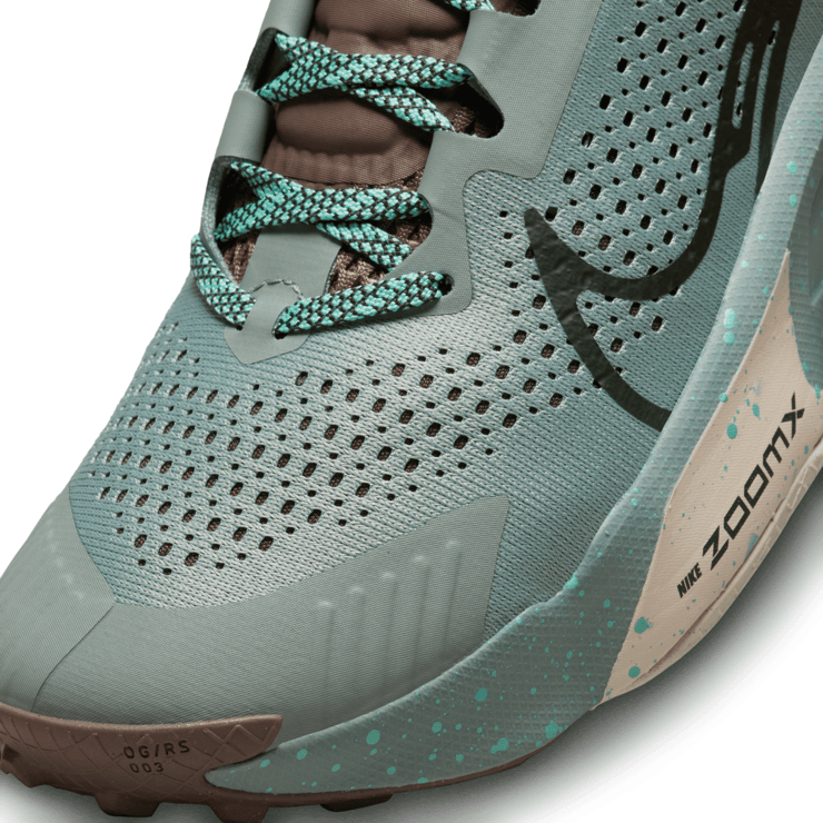 Nike ZoomX Zegama 'Mica Green Sequoia' (W) Angle 5
