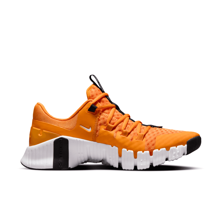 Nike Free Metcon 5 TB 'Bright Ceramic' Angle 1