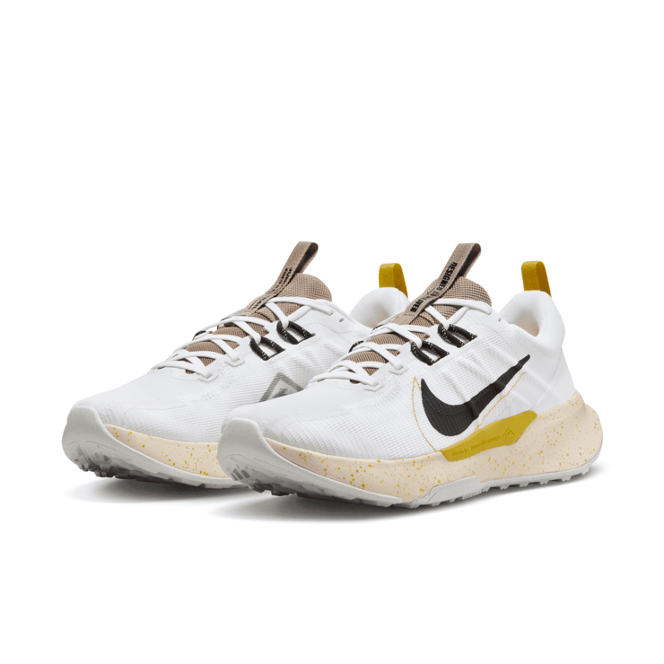 Nike Juniper Trail 2 'White Vivid Sulfur' Angle 3