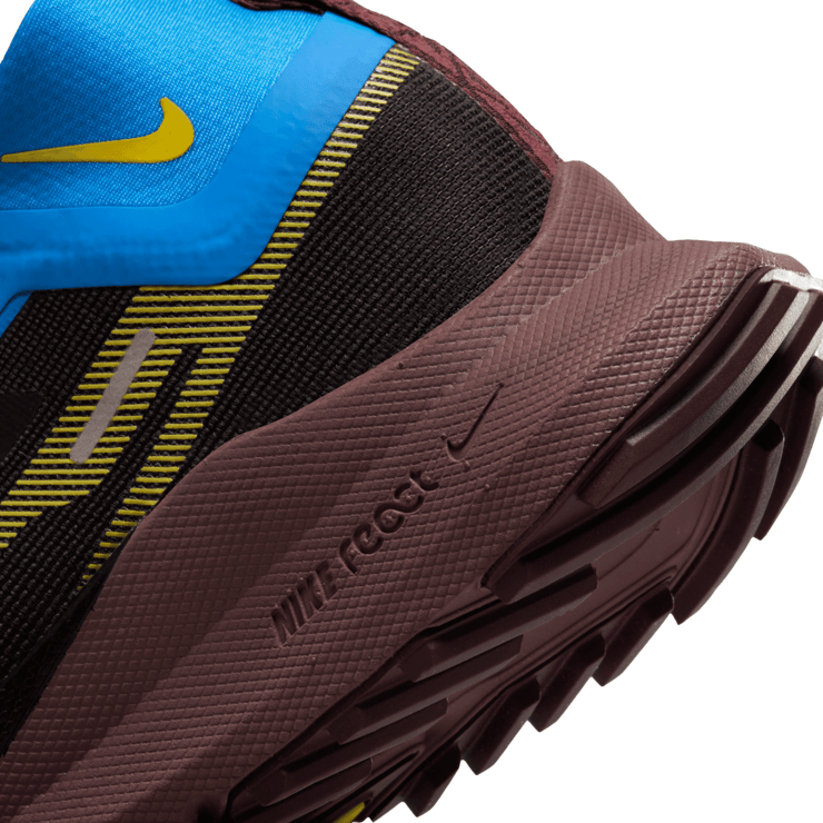 Nike Pegasus Trail 4 GORE-TEX Waterproof Trail Angle 6