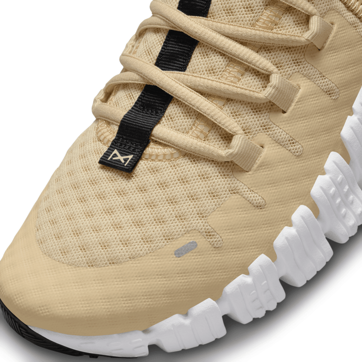 Nike Free Metcon 5 TB 'Vegas Gold' Angle 5