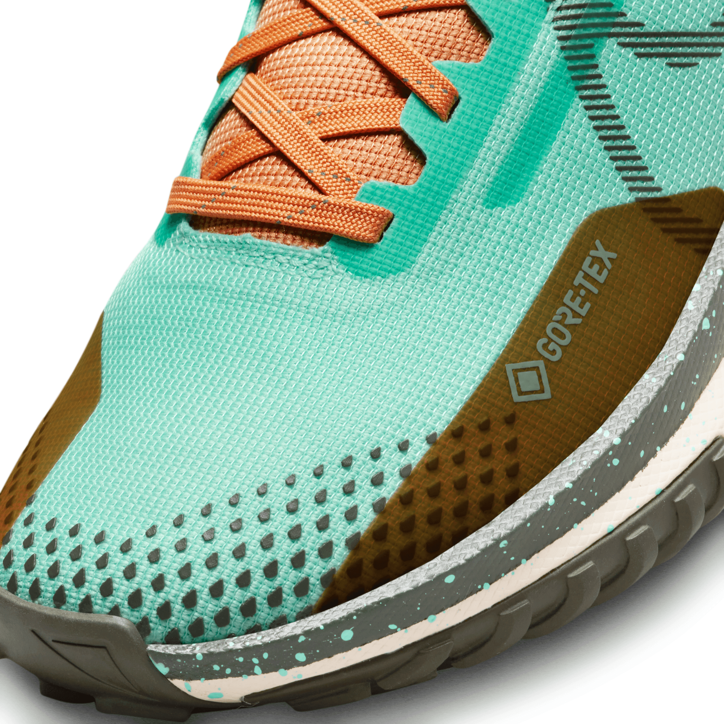 Nike React Pegasus Trail 4 GORE-TEX 'Emerald Rise Sequoia' (W) Angle 5