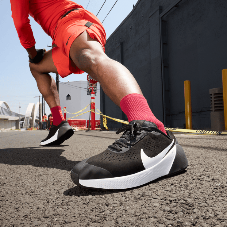 Nike Air Zoom TR1 'Black White' Angle 0