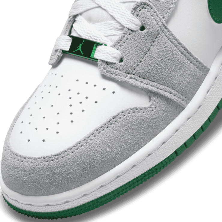 Jordan 1 Mid SE White Pine Green Smoke Grey (GS) Angle 4