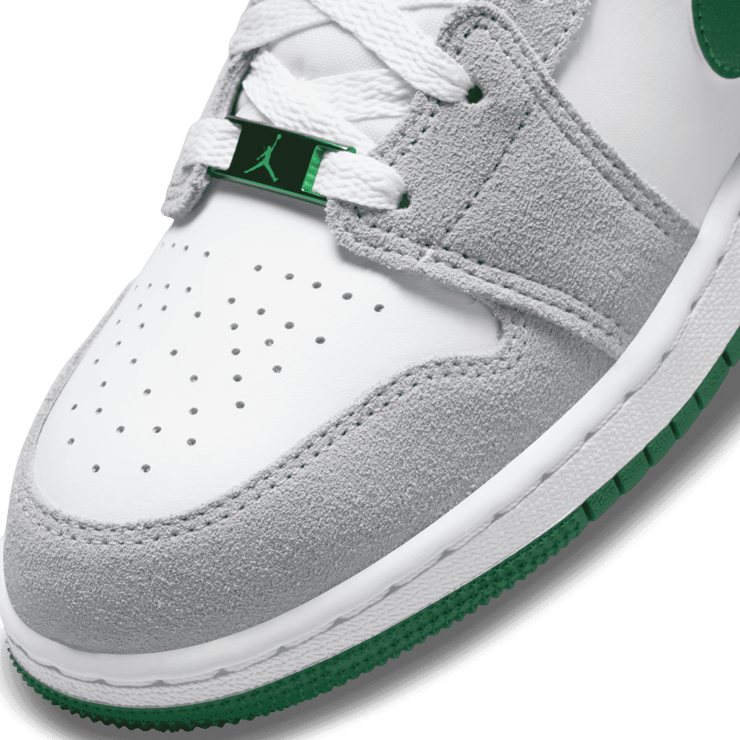 Jordan 1 Mid SE White Pine Green Smoke Grey (GS) Angle 4