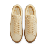 Nike SB Blazer Low Pro GT Premium SB 'Pale Vanilla Gum' Angle 2