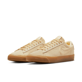 Nike SB Blazer Low Pro GT Premium SB 'Pale Vanilla Gum' Angle 3