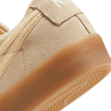 Nike SB Blazer Low Pro GT Premium SB 'Pale Vanilla Gum' Angle 6