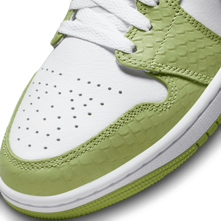 Jordan 1 Mid Green Python (W) Angle 4