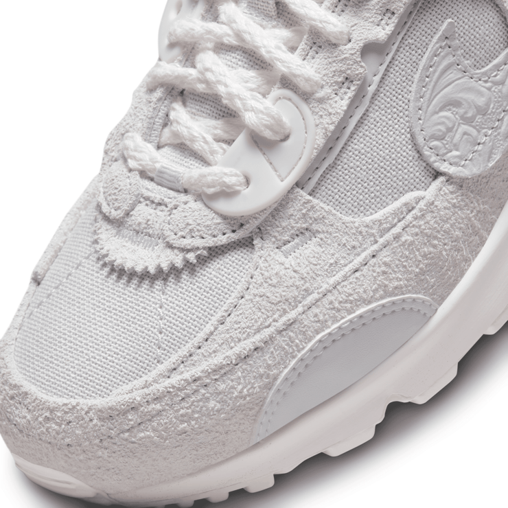 Nike Air Max 90 Futura SE 'Needlework' (W) Angle 5