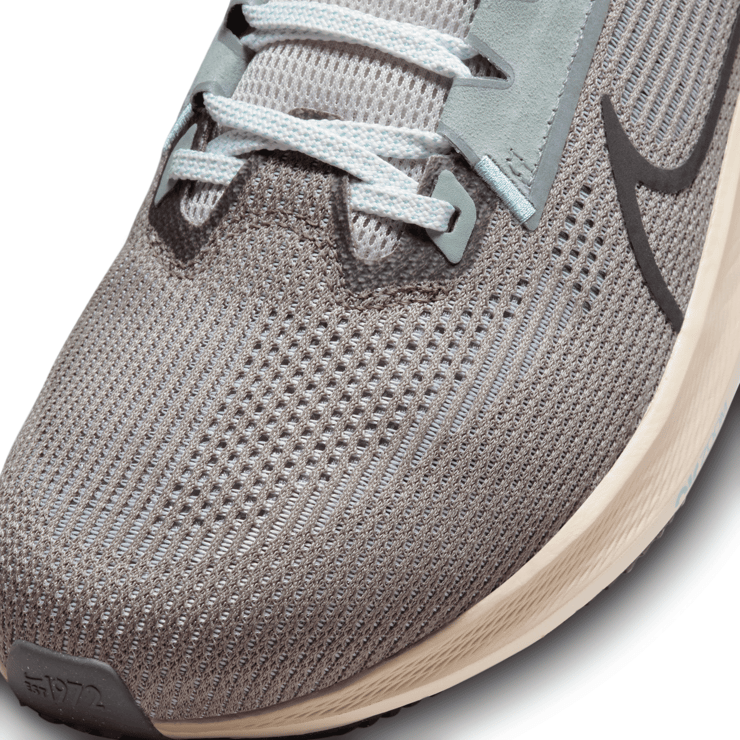 Nike Air Zoom Pegasus 40 Premium 'Light Iron Ore Flat Pewter' Angle 5