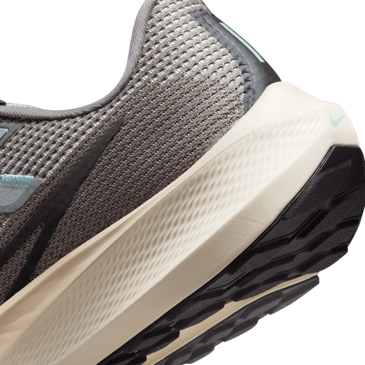 Nike Air Zoom Pegasus 40 Premium 'Light Iron Ore Flat Pewter' Angle 6