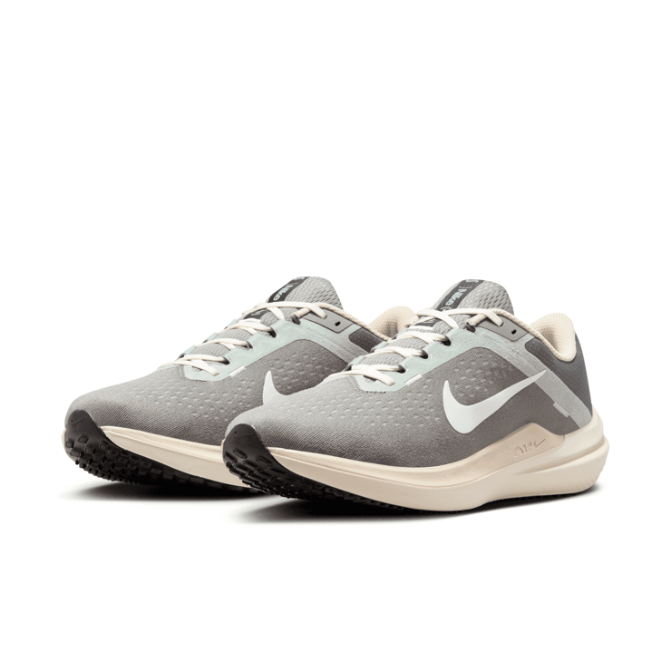 Nike Air Winflo 10 'Flat Pewter' Angle 3