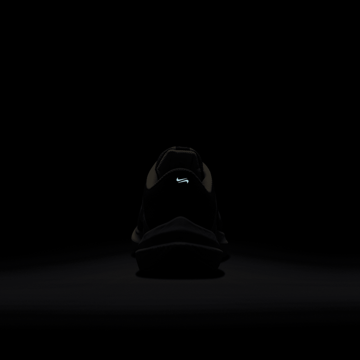 Nike Air Winflo 10 'Flat Pewter' Angle 7