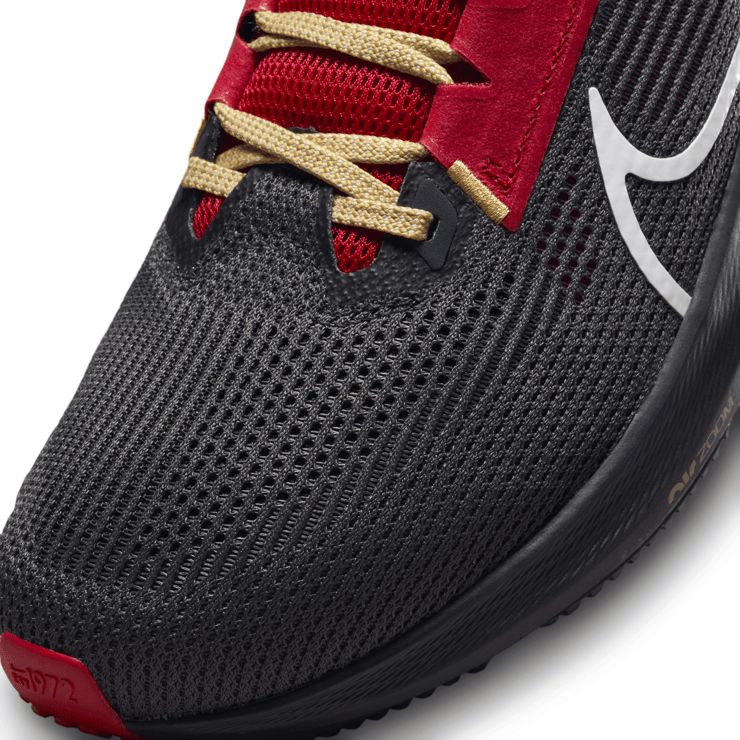 Nike NFL x Air Zoom Pegasus 40 'San Francisco 49ers' Angle 5