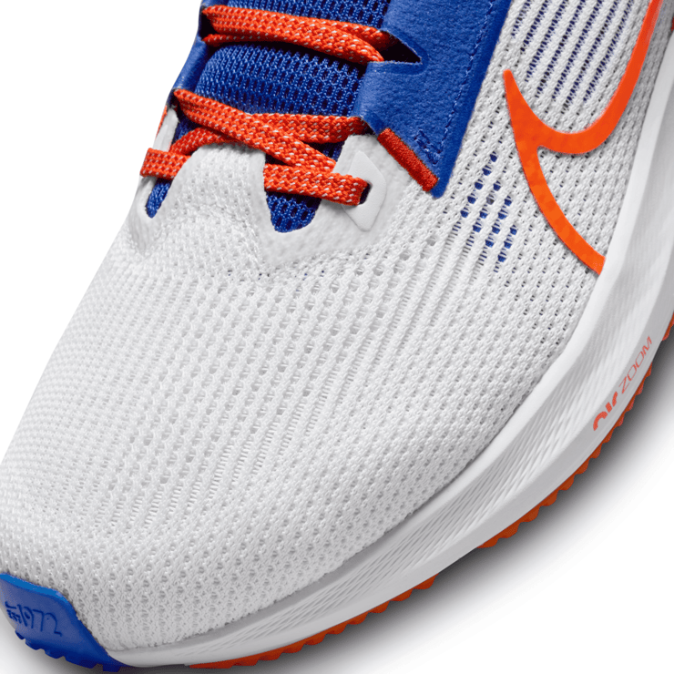Nike Air Zoom Pegasus 40 'Florida Gators' Angle 5