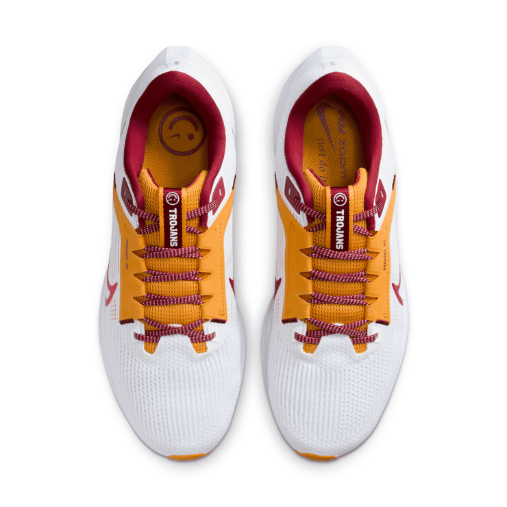 Nike Air Zoom Pegasus 40 'USC' Angle 2