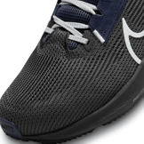 Nike Pegasus 40 (NFL Dallas Cowboys) Road Angle 5