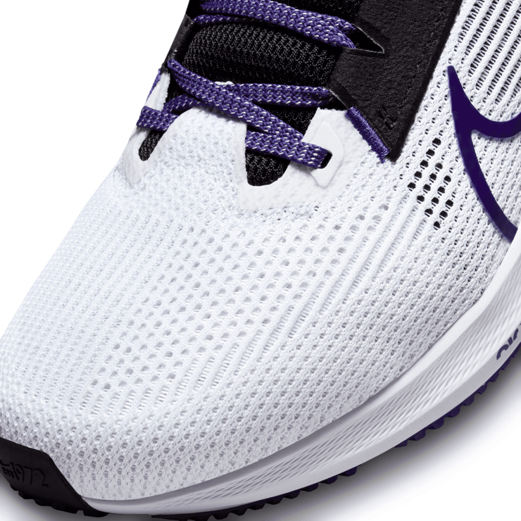 Nike Air Zoom Pegasus 40 'TCU' Angle 5