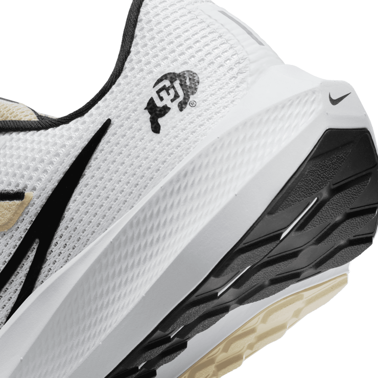 Nike Air Zoom Pegasus 40 'Colorado Buffaloes' Angle 6