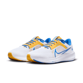 Nike Air Zoom Pegasus 40 'UCLA' Angle 3