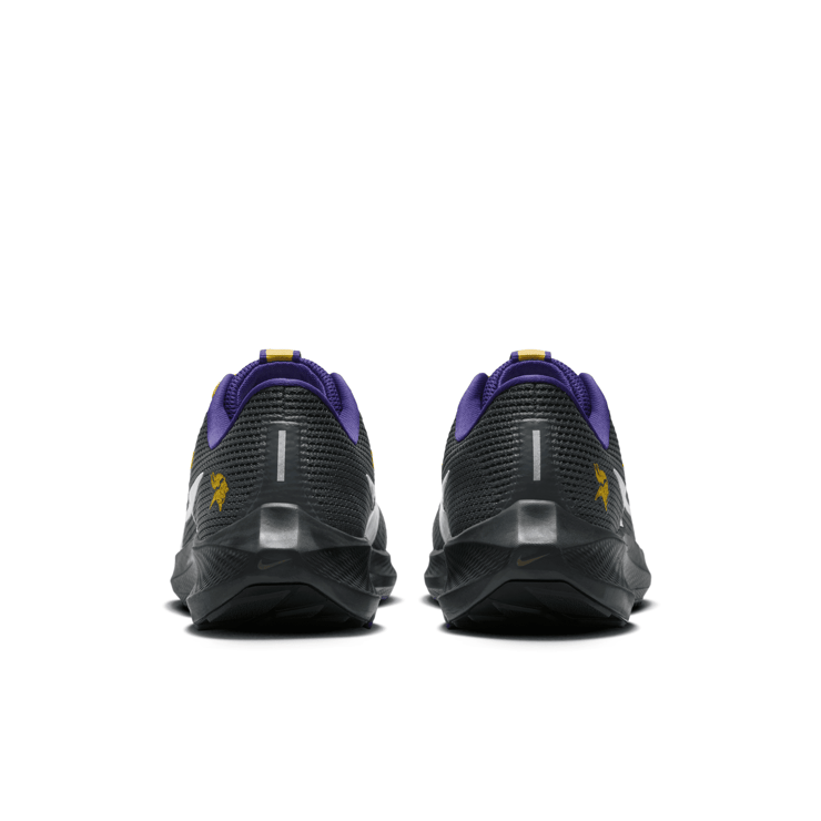 Nike NFL x Air Zoom Pegasus 40 'Minnesota Vikings' Angle 4