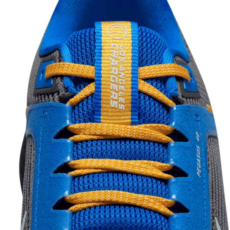 Nike NFL x Air Zoom Pegasus 40 'Los Angeles Chargers' Angle 8