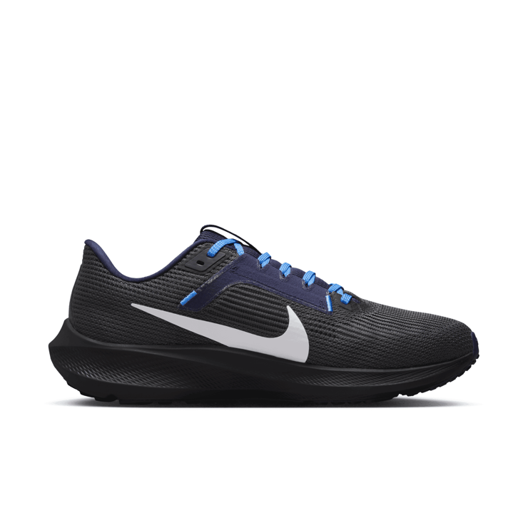 Nike NFL x Air Zoom Pegasus 40 'Tennessee Titans' Angle 1
