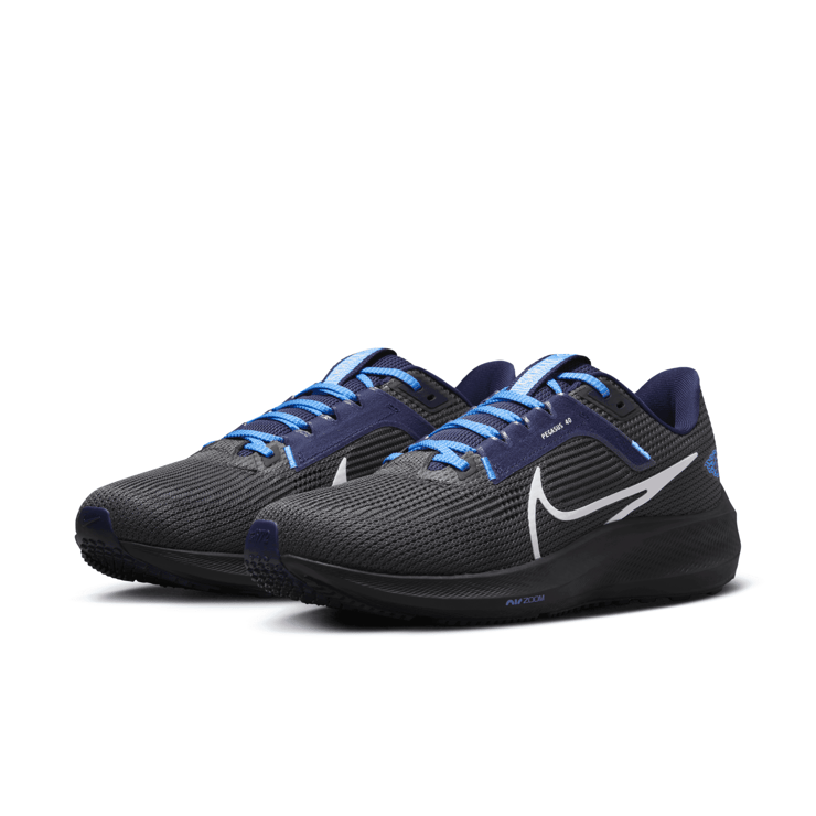Nike NFL x Air Zoom Pegasus 40 'Tennessee Titans' Angle 3