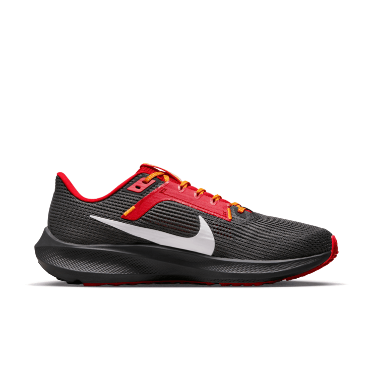 Nike NFL x Air Zoom Pegasus 40 'Kansas City Chiefs' Angle 1