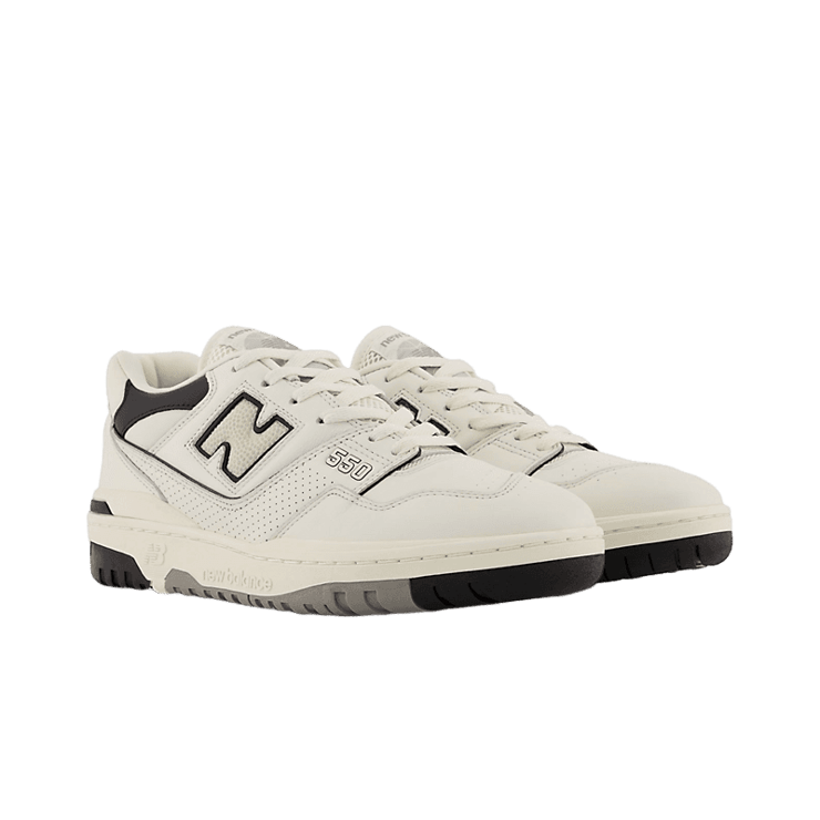 New Balance 550 Cream Black Angle 2