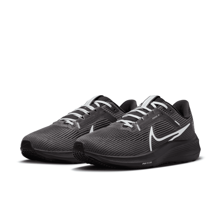 Nike NFL x Air Zoom Pegasus 40 'Las Vegas Raiders' Angle 3