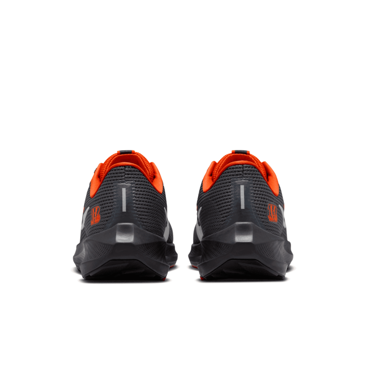 Nike NFL x Air Zoom Pegasus 40 'Cincinnati Bengals' Angle 4