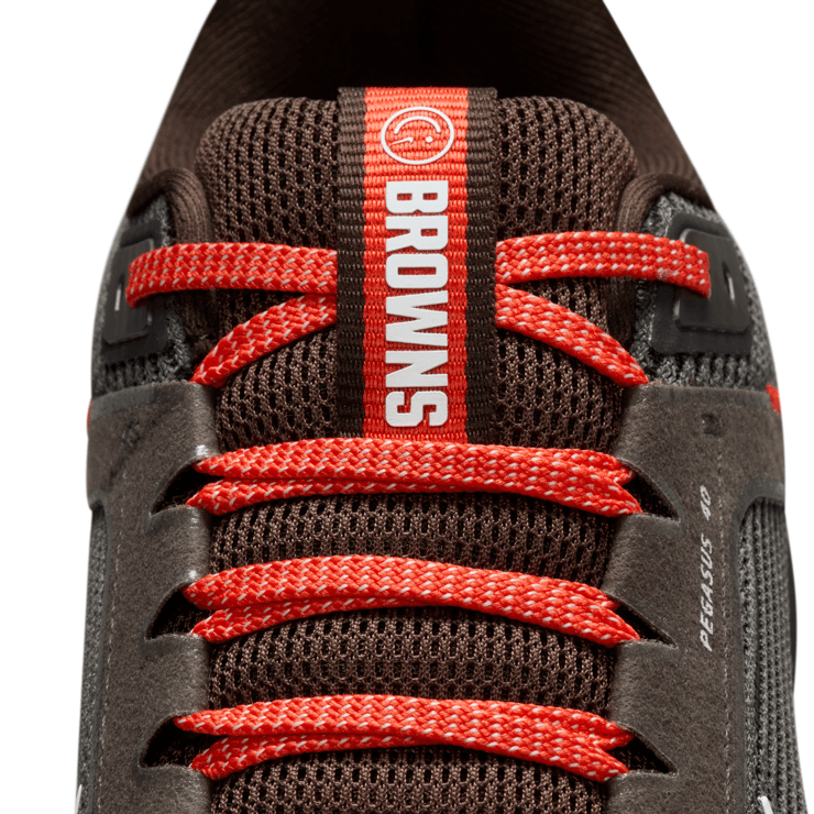 Nike NFL x Air Zoom Pegasus 40 'Cleveland Browns' Angle 8
