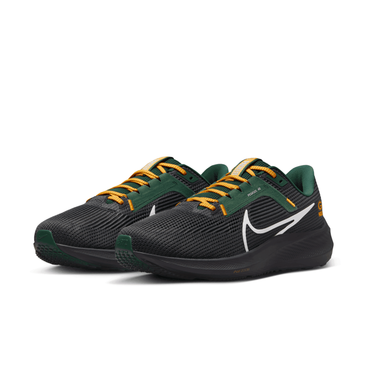 Nike NFL x Air Zoom Pegasus 40 'Green Bay Packers' Angle 3