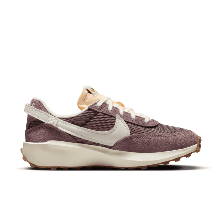 Nike Waffle Debut Vintage 'Plum Eclipse Sail' (W) Angle 1