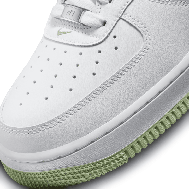 Nike Air Force 1 '07 'Honeydew' Angle 5