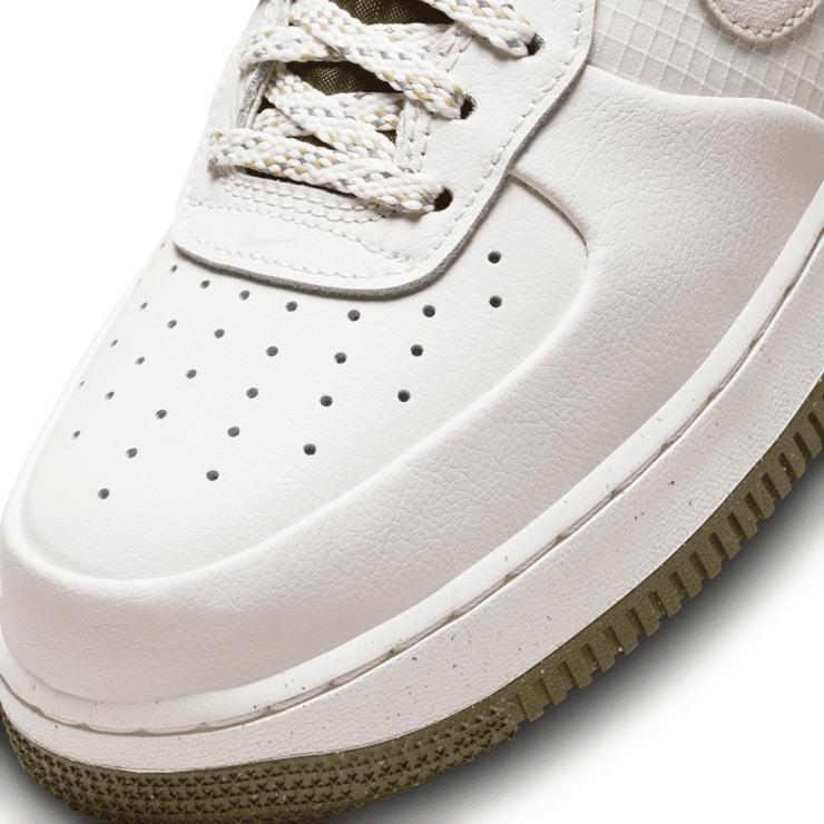 Nike Air Force 1 '07 LV8 'Winterized - Phantom' Angle 5