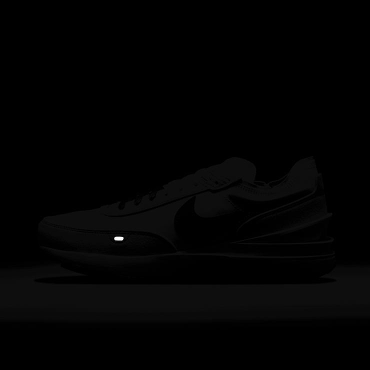 Nike Waffle One Angle 7