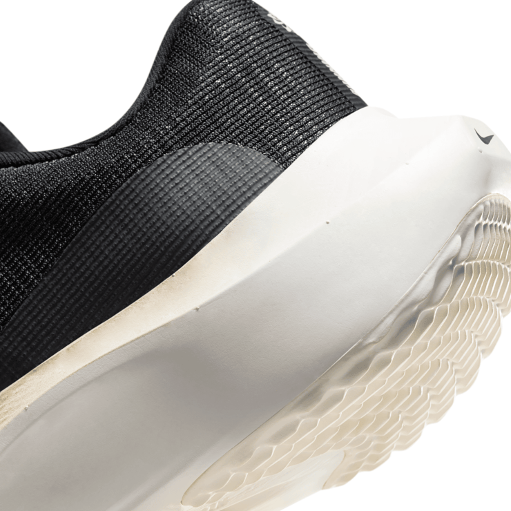 Nike Zoom Fly 5 'Black Metallic Gold Grain' Angle 6