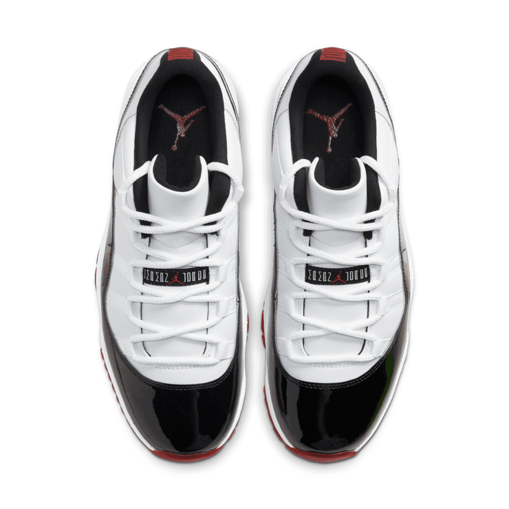 Air Jordan 11 Low Concord Bred Angle 1