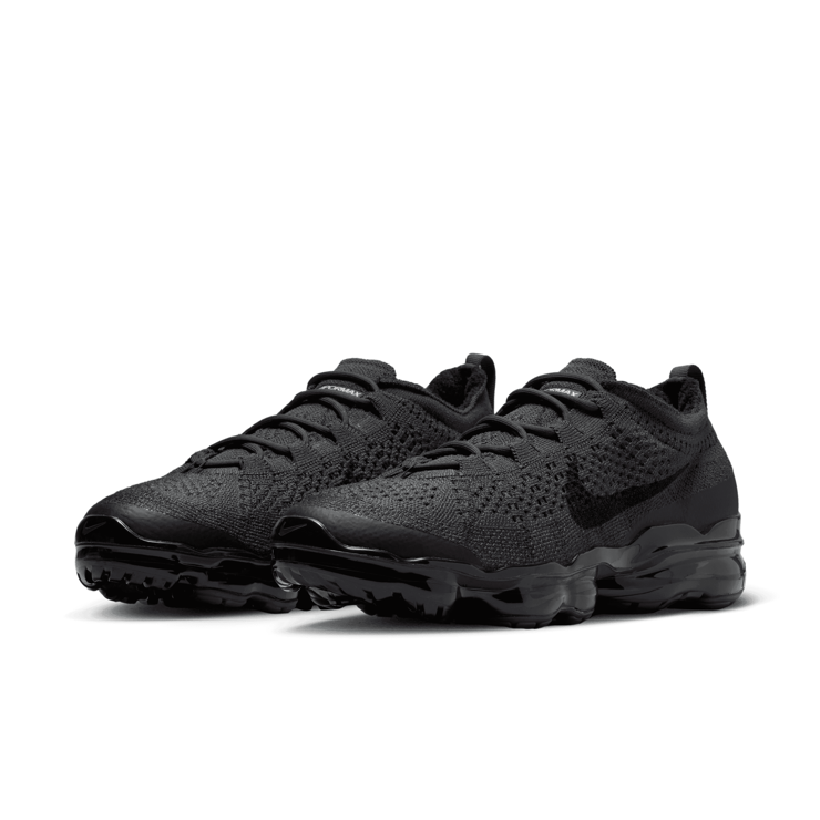 Nike Air VaporMax 2023 Flyknit 'Anthracite Black' Angle 3